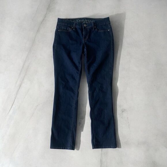 Calvin Klein Women's Power Stretch Mid Rise Straight Leg Jeans dark Blue 27/4P - Picture 1 of 7